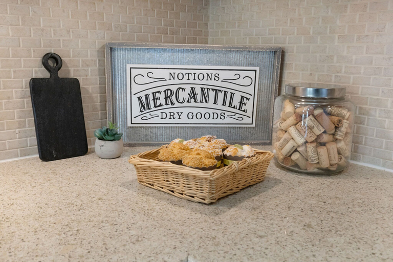Food and drink, Hill Country Relaxstation Getaway, Kendall