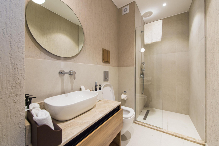 Bathroom 4, Lamer Sea Breeze, Baku