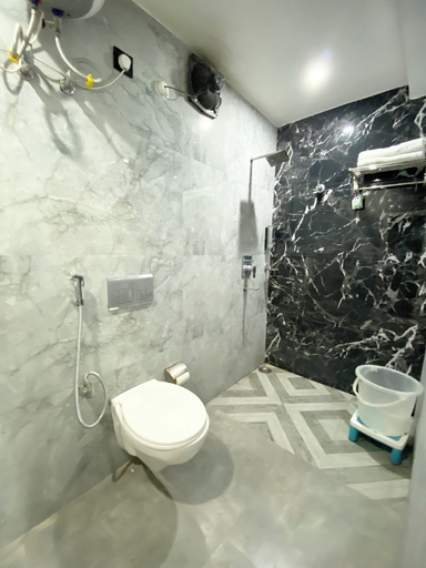 Bathroom 3, Hotel Manor Ganges, Varanasi