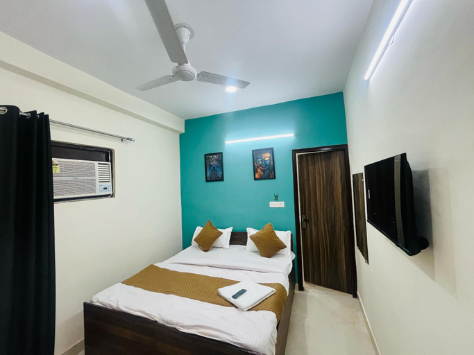Room 3, Roomshala Hotel Anmol, Delhi