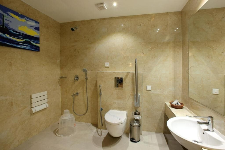 Bathroom 5, PARK RESIDENCY KOYILANDY, Kozhikode
