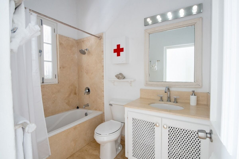 Bathroom 5, Waverly House 3 Bedroom Townhouse