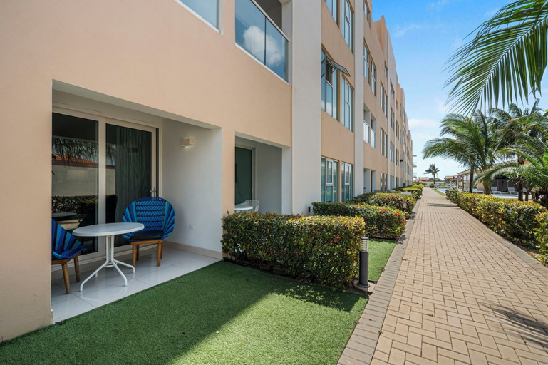 Exterior & Views 2, Aruba's Life 102