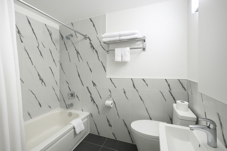 Bathroom 4, The Pas Motel, Division No. 21