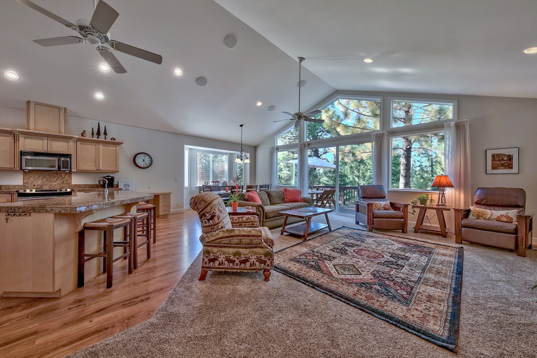 Living area 5, 1272g Where Eagles Fly 3 Bedroom Home, El Dorado