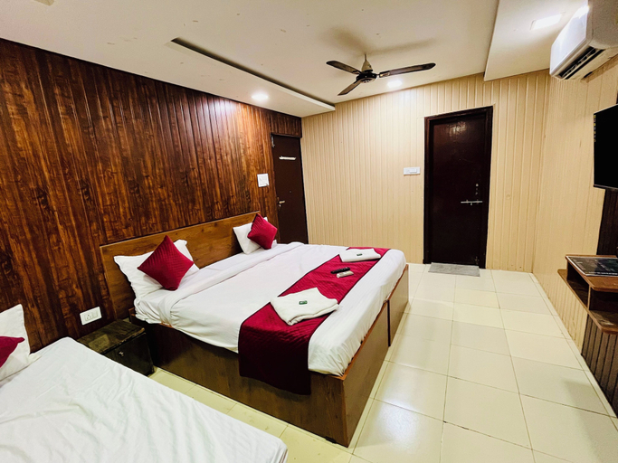 Room 4, Hotel Nova Stay, Indore
