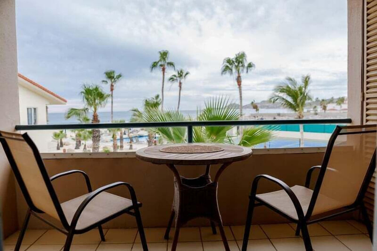 Outdoor dining 4, Viva Condominiums Viva 28, La Paz
