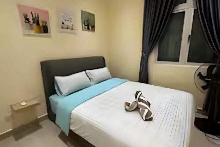 Room 4, Meridin Bayvue, Johor Bahru