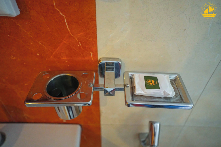 Bathroom 3, Hotel Liv By Yellow Bells, Hyderabad