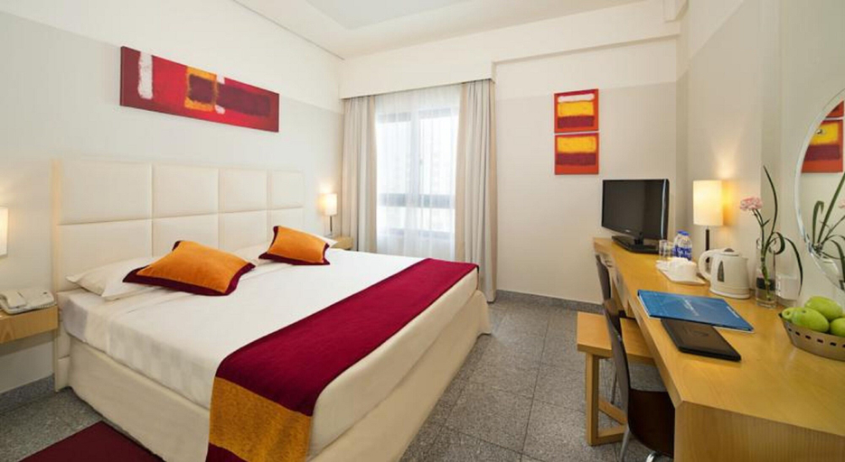Bedroom 2, Arabian Park Dubai, an Edge by Rotana Hotel, Dubai