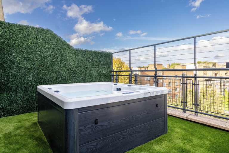 Terrace/patio 5, AYLI, London