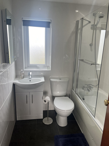 Bathroom 2, Glendale Cushendall, Causeway Coast and Glens