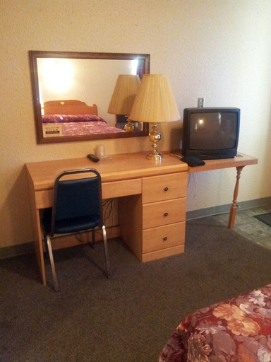 Others 4, Westwind Motel, Division No. 8
