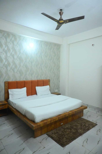 Room 2, Hotel 7 Solitaires, Kanpur Nagar