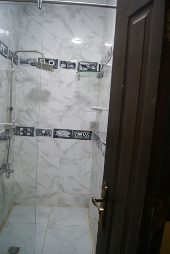 Bathroom 5, Triangle Pyramids Boutique, Unorganized in Al Jizah