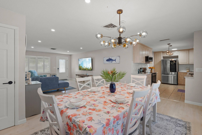Exterior 3, Coral Breeze, Sarasota