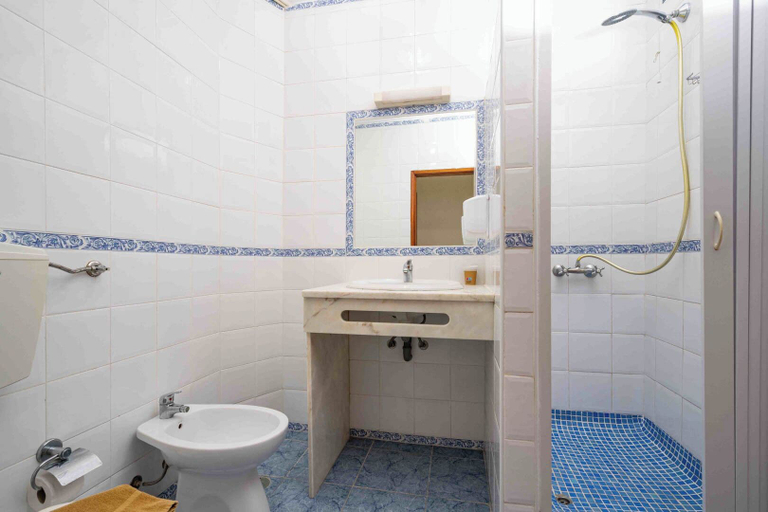 Bathroom 4, Residencial Capri by Umbral, Albufeira