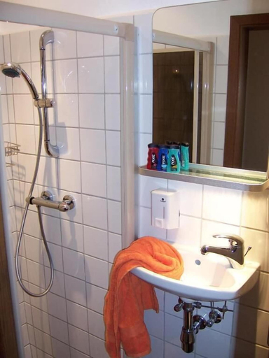 Bathroom 4, Darz Gästezimmer, Hamburg