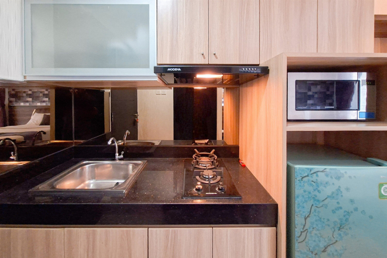 Private kitchen, Studio Near Summarecon Mall Serpong At Paramount Skyline Apartment, Tangerang