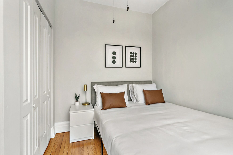 Bedroom 2, Cool 2BR Wrigleyville close to Fun City, Cook