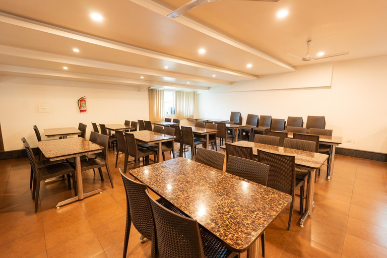 Food & Drinks 5, Hotel Karuna Residency, Dakshina Kannada