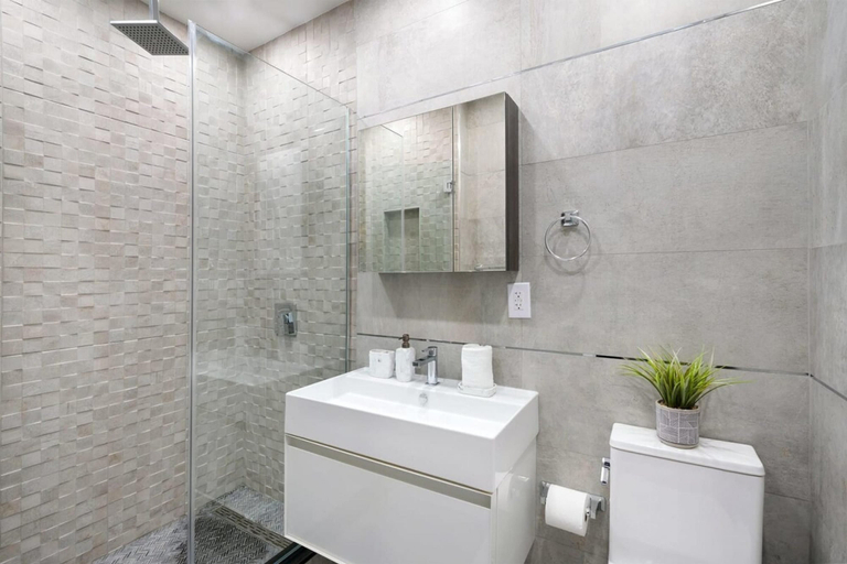 Room 2, 317-2a Sleek Modern 1Br UES W D, New York