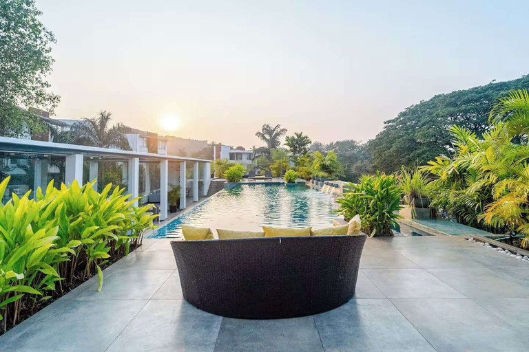 Pool 4, Camelia by Da Alohas luxe 2 BHK Suite, North Goa