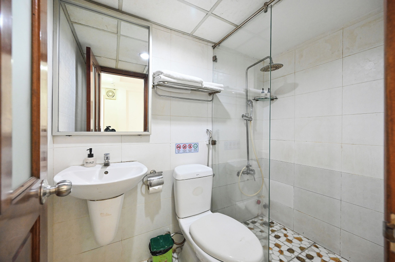 Bathroom 5, Anh Kim Hotel, District 1