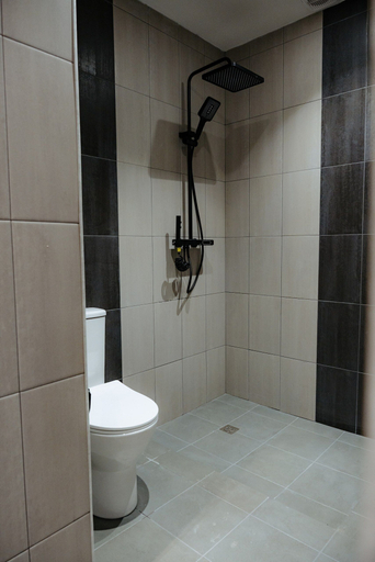 Bathroom 3, Verinn Apart Hotel