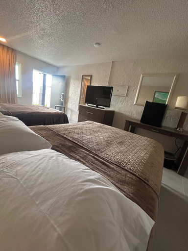 Bedroom 5, Gardenview, Hillsborough