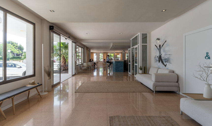 Others 5, BAY HOTEL, Girona