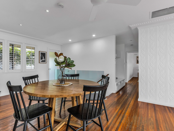 Dining room 3, Humpback Villa, Tweed Heads