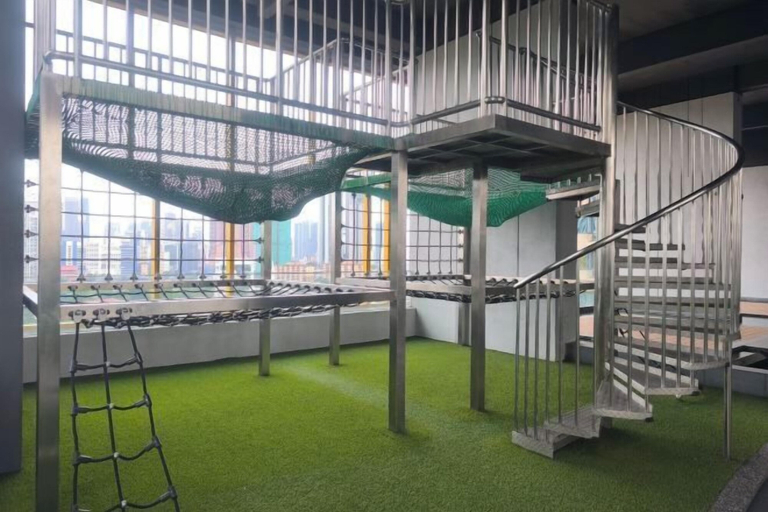 Interior 2, 6pax 2BR KL118 View 5min to Train Station, Kuala Lumpur