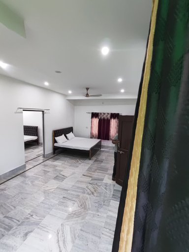 Room 5, Shree Shyam Paying Guest House, Varanasi