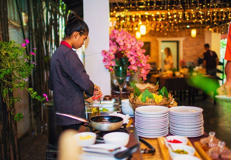 Breakfast buffet 4, Angkor Home 27, Siem Reap