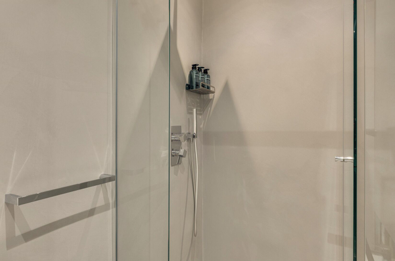 Bathroom 2, Belli Vatican Suites - by Flatinrome, Roma