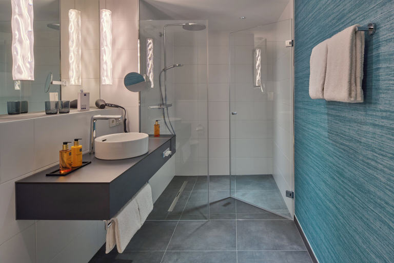 Bathroom 5, Essential by Dorint Düsseldorf Deiker Höfe, Düsseldorf