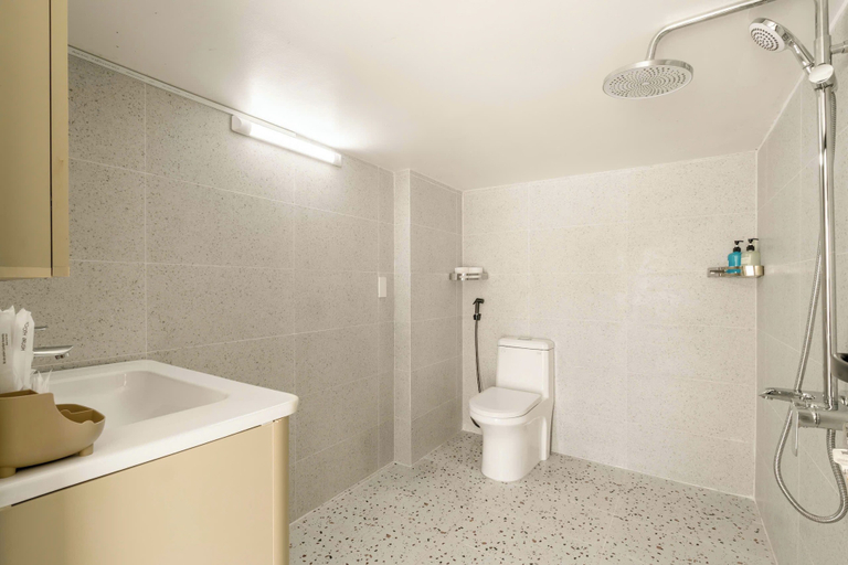 Bathroom 2, Lux white villa 9 Bedrooms, District 2