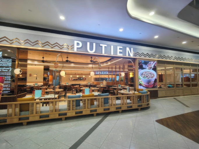 Food & Drinks 3, Luxstay Atria Sofo Suites Apartments, Petaling Jaya