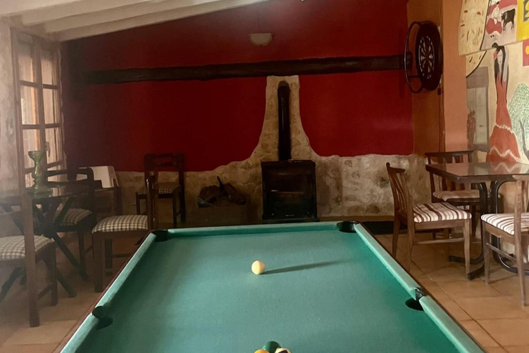Game room, 6 Bed House Sleeps 12 - Pool, Hot Tub, Fireplace, Alicante