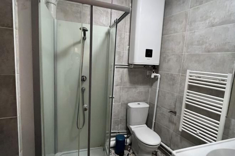 Bathroom 3, Beautiful apartment Near Opera, Paris