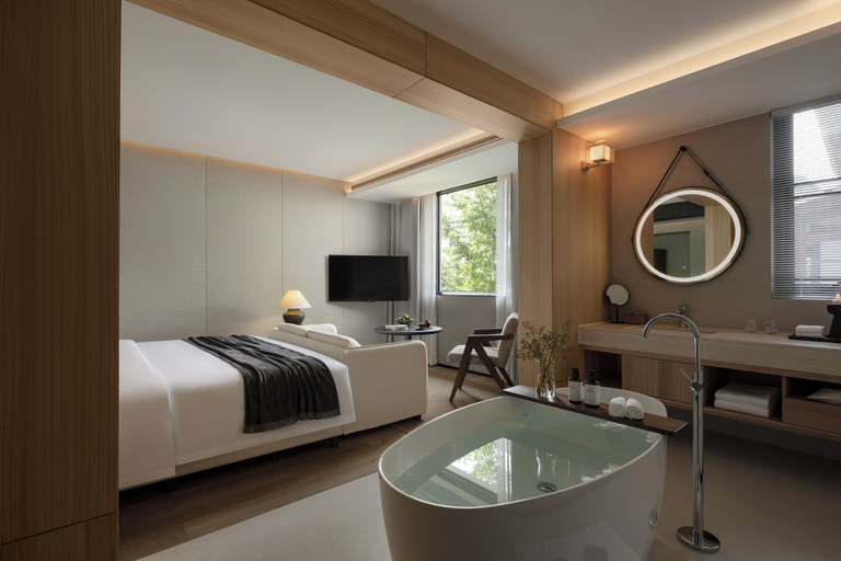 Room 5, BO HUI Hotel, Guilin