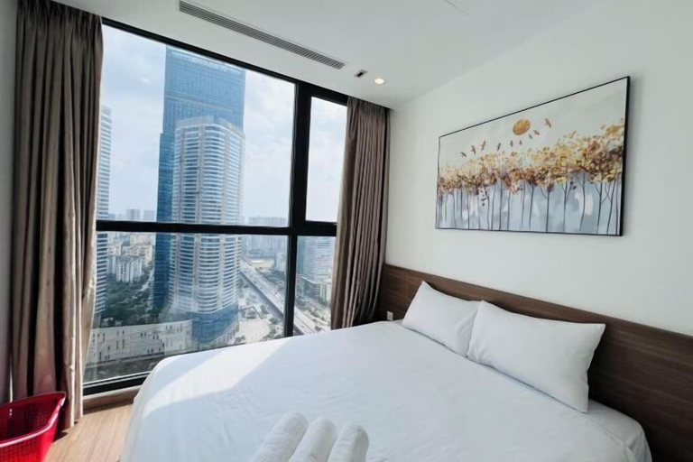 Room 5, Alex'housing Vinhome D'capitale luxury apartment, Cầu Giấy