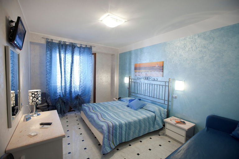 Bedroom 4, Hotel Piccolo Mondo, Trapani