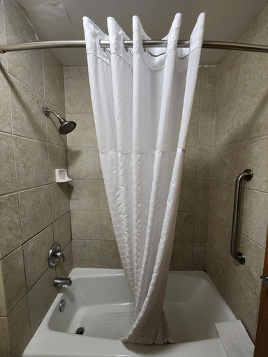 Bathroom 3, CASH REWARDS INN & SUITES, Chaves