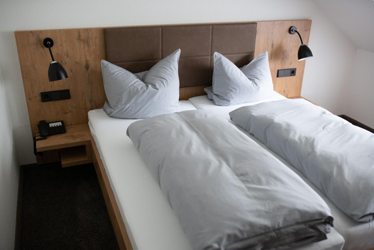 Bedroom 2, Landgasthof Kinzigstrand, Ortenaukreis