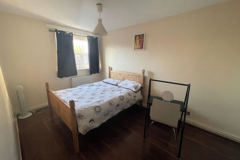 Room 3, 3br-sleeps5-balcony-centrallondon-ws95, London