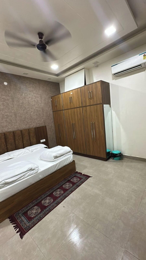 Primary image