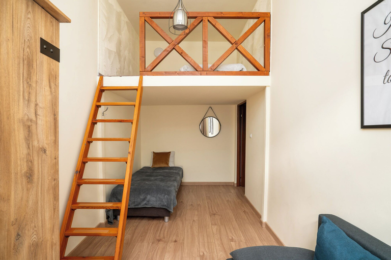 Room 2, AS HOME Ofiar Oświęcimskich, Środa Śląska