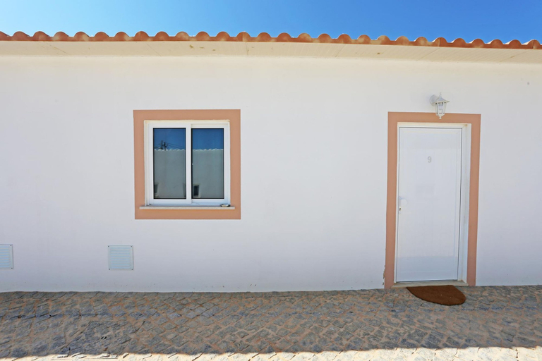 Room 2, X 09 - 1 Bed Apartment in Quinta da Ponte, Lagos